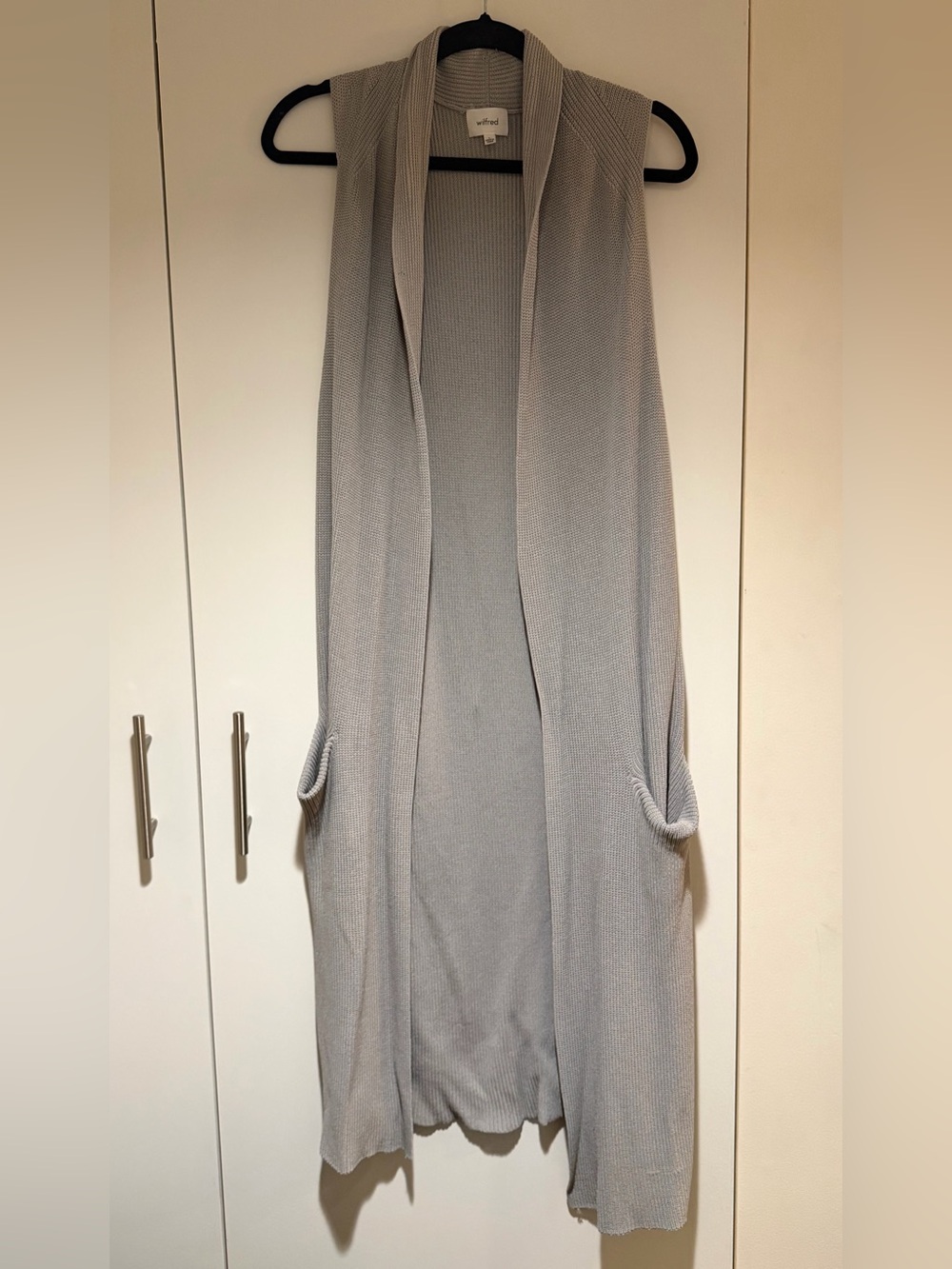 Aritzia Wilfred Light Gray Sleeveless Open-Front Knit Long Vest